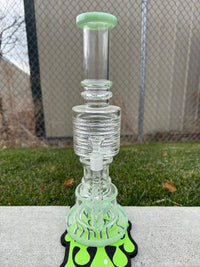 Import Slit Disk Perk Large Maria Straight Tube 14mm 90° in green, featuring slit disk percolator for enhanced smoking experience.