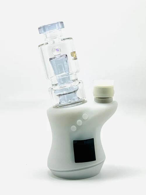 King Pluto Carta Top Mystic Realm attachment for Focus V CARTA, featuring a unique glass design and secure fit.