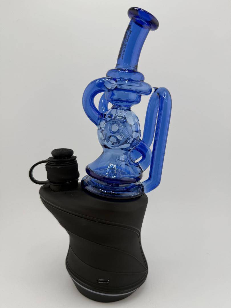 King Pluto Carta Top Tide Bringer in cobalt blue, designed for smooth vapor hits with unique recycler features.