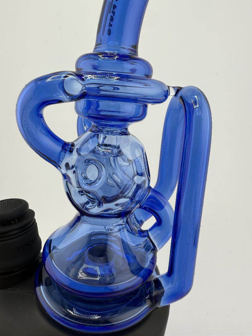 Cobalt blue King Pluto Carta Top Tide Bringer recycler, designed for smooth vapor hits and stylish functionality.