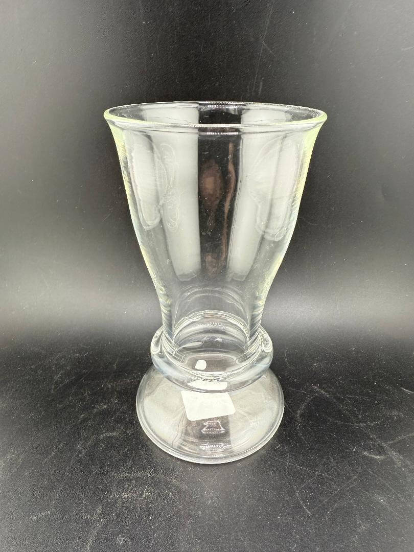 Mank Glass Simple Cup / Pilsner - Clear showcasing its elegant handblown design and crystal-clear finish.