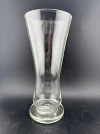 Mank Glass Simple Cup / Pilsner - Clear showcasing a clear, minimalist design perfect for any beverage.