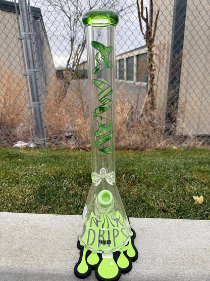 MAV Glass  9mm Thick 18" Beaker - Leafy with a vibrant green design and thick base, perfect for stability.