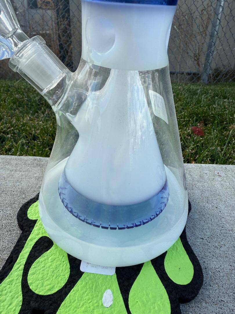 MAV Glass 18" Pyramid Perk Beaker - Blue & White showcasing pyramid percolator and durable design.