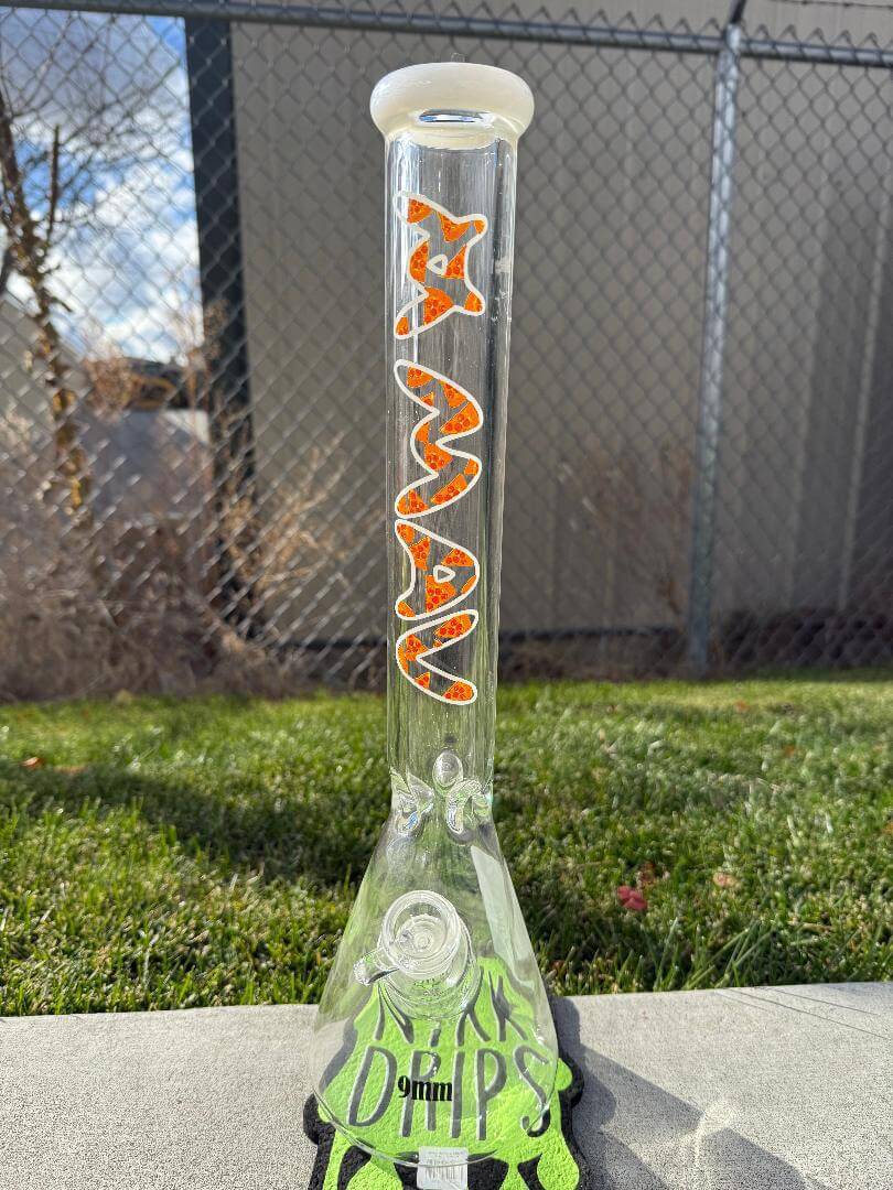MAV Glass 9mm Thick 18" Beaker 14mm 45° - Pizza featuring playful design and durable borosilicate glass.