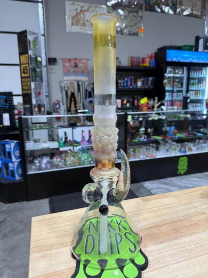 Brando Glass Flower Beaker - Sandblasted & Fumed Elk Forest Scene 14mm 45° displayed in a shop.