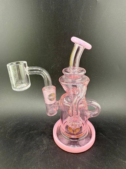 On Point Glass Recycler 10mm 90° - Kit 3 in pink with quartz banger for smooth sessions.
