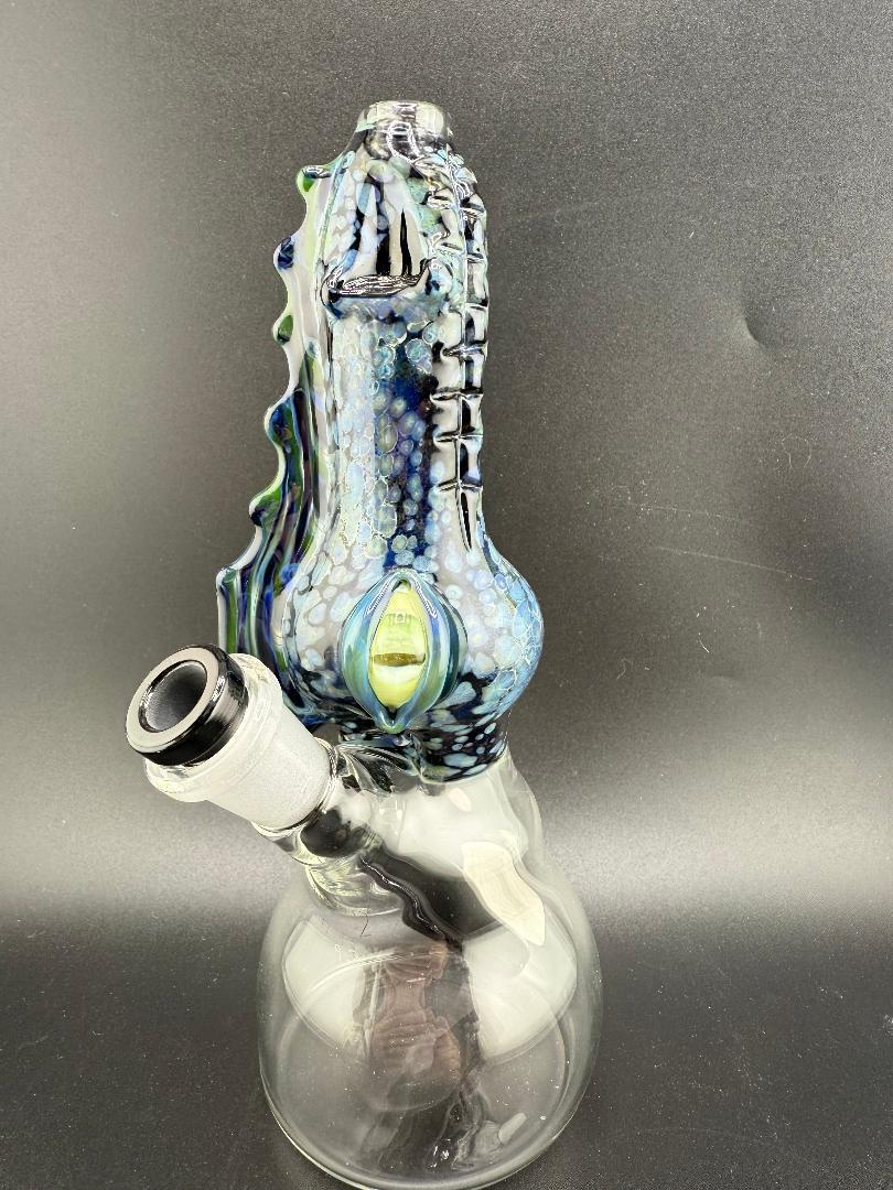 Phranq Glass Dragon Top / Clear Base Jammer – 10mm 45° featuring a dragon-themed mouthpiece and clear base.