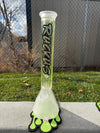 Ruckus Glass Glycerin Beaker 14mm 45° in vibrant green color with Ruckus logo displayed.