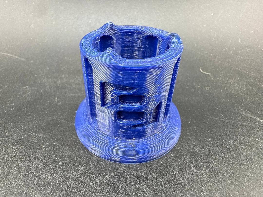 Str8 Carb Cap Stand - 3D Printed Medium in vibrant blue, designed for airflow control and marble display.