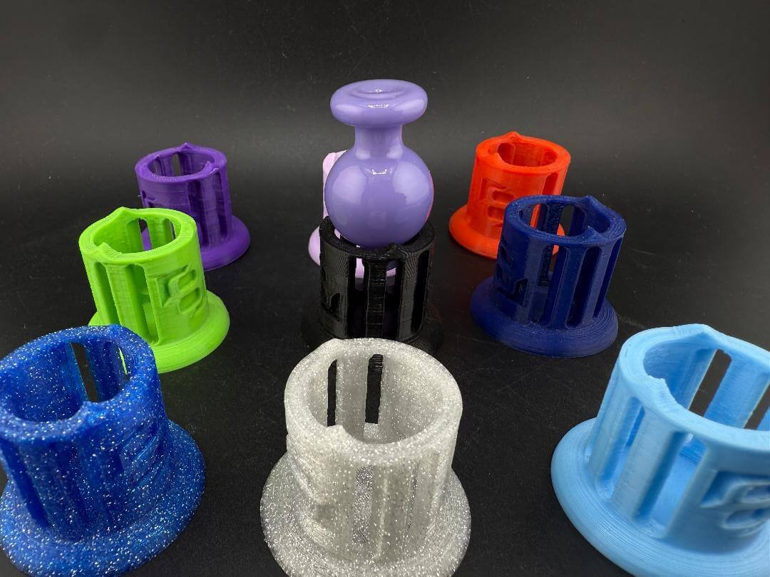 Str8 Carb Cap Stand - 3D Printed Medium in various colors, featuring a marble stand for enhanced airflow control.