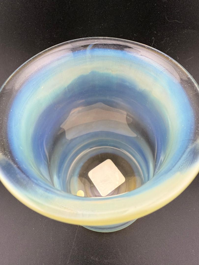 Unknown American Artist 10oz Fumed Cup showcasing stunning fuming techniques and vibrant color shifts.