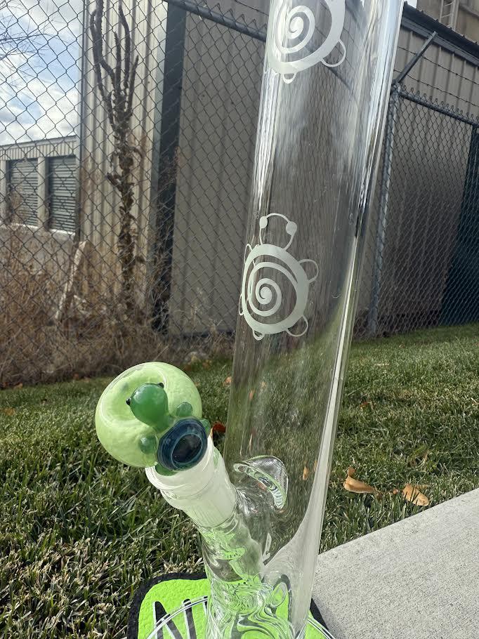 Wildfire Productions Straight Tube Turtle - Handblown glass art featuring a turtle accent and straight tube design.